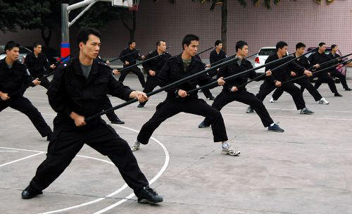 商場(chǎng)保安防身器材有哪些